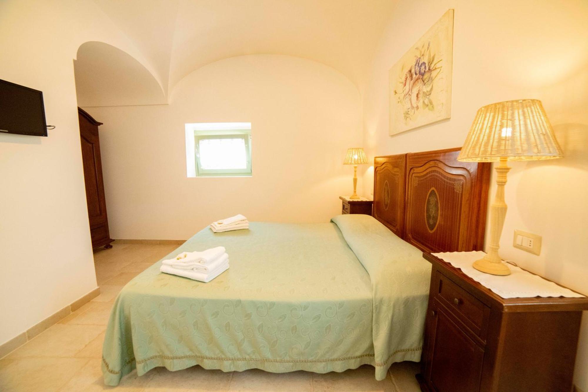 Bed and Breakfast Coppola Di Seta Locorotondo Exterior foto